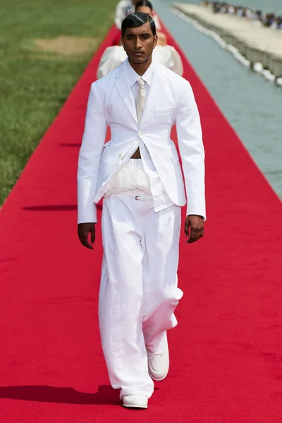 Look 12